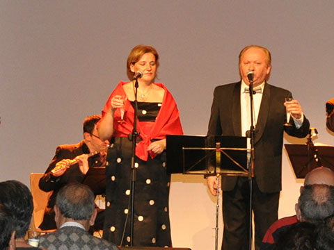 Musicos de Zaragoza para conciertos, bodas y todo tipo de eventos. www.elegia.es Tel.679 590 436