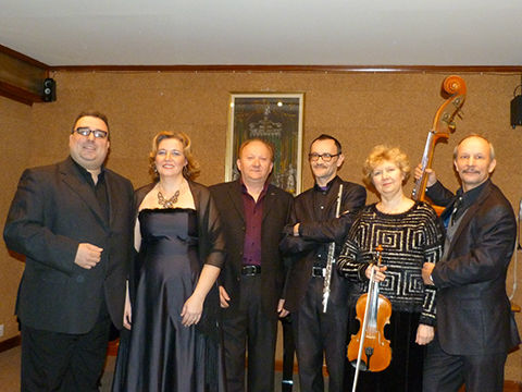 Musicos de Zaragoza para conciertos, bodas y todo tipo de eventos. www.elegia.es Tel.679 590 436