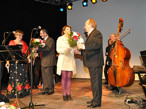 Musicos de Zaragoza para conciertos, bodas y todo tipo de eventos. www.elegia.es Tel. 679 590 436