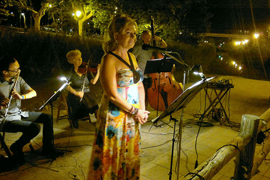 Musicos de Zaragoza para conciertos, bodas y todo tipo de eventos. www.elegia.es Tel.679 590 436