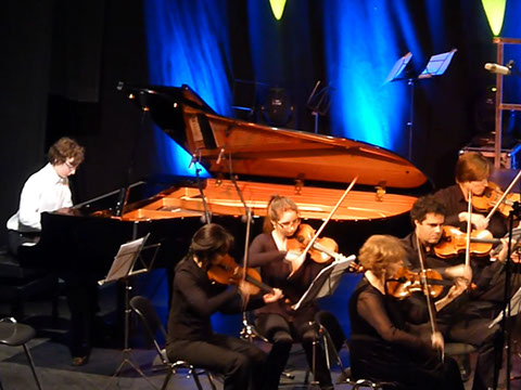 Musicos de Zaragoza para conciertos, bodas y todo tipo de eventos. www.elegia.es Tel. 679 590 436