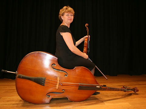 Natalia Shkil violinista titulada del grupo Elegia para conciertos, bodas y qualquier tipo de eventos en Zaragoza